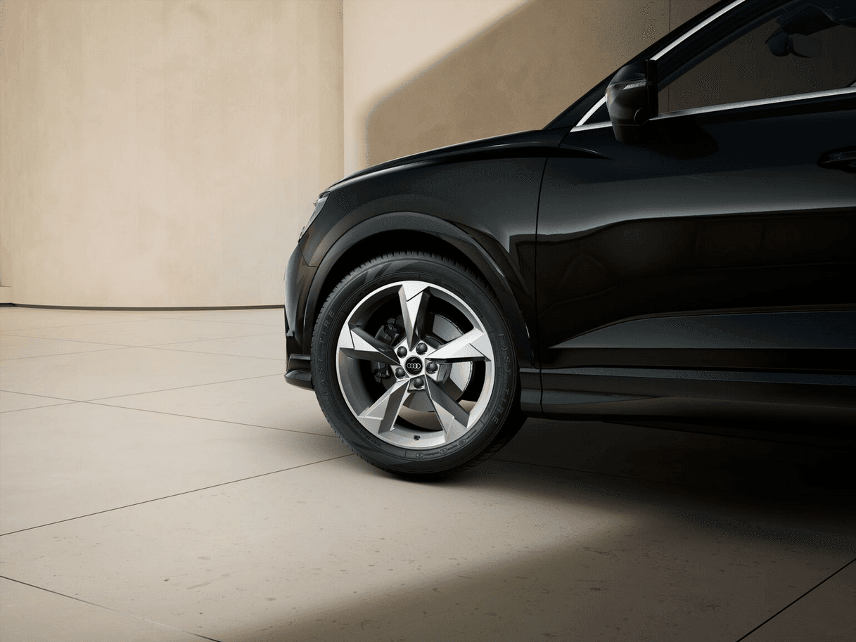 audi_q3_front