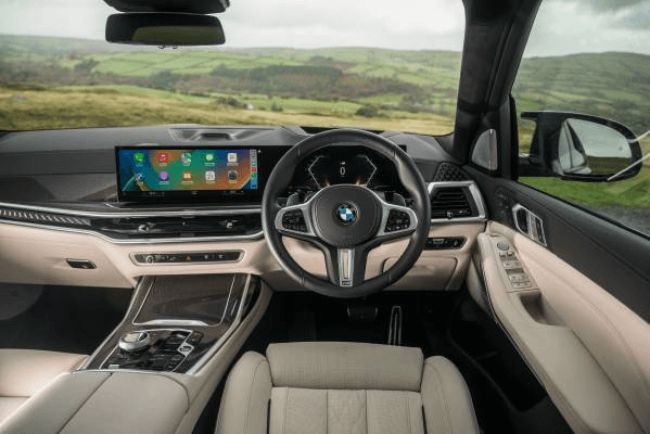 bmw_x7_driverdashboard