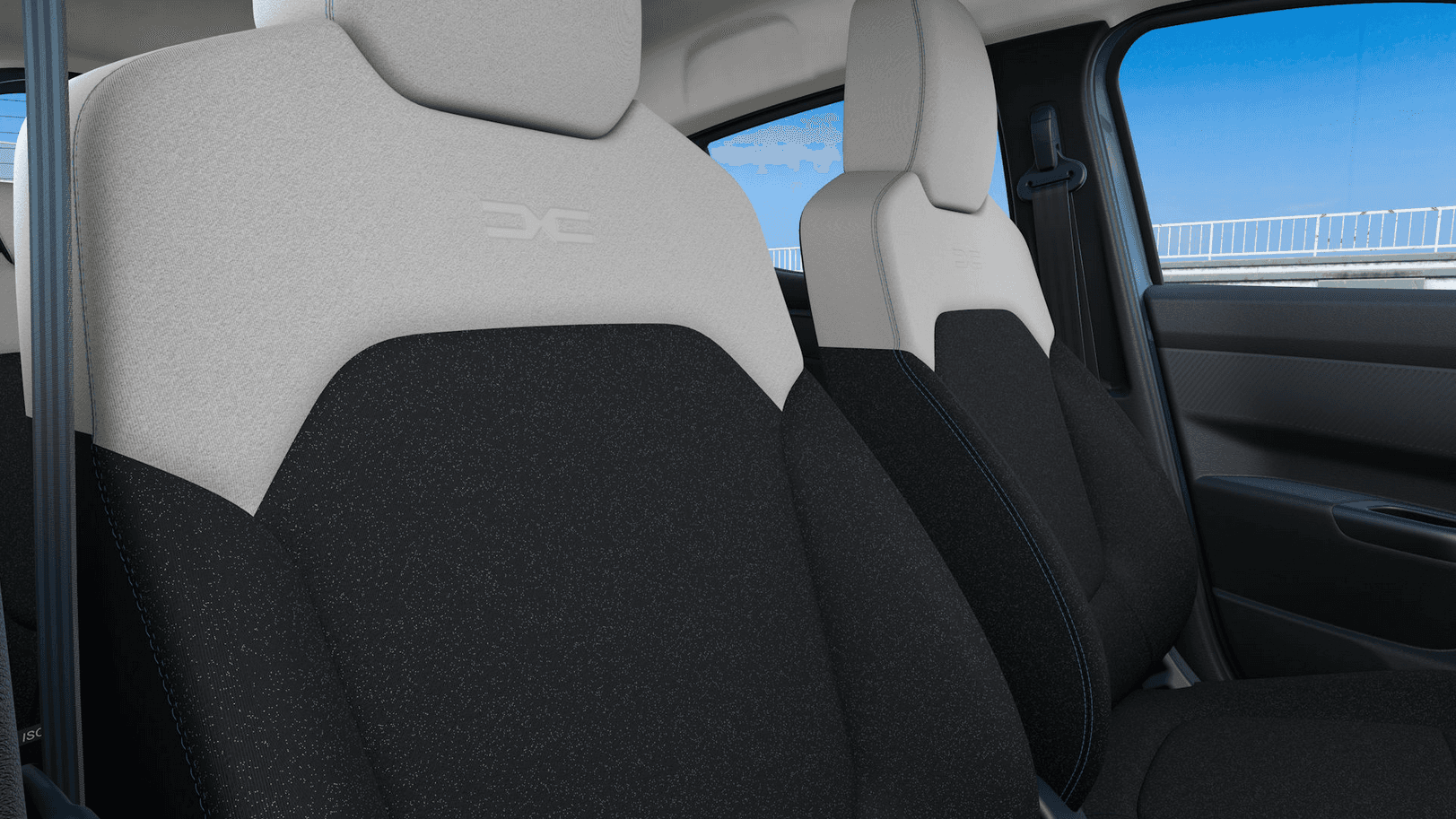 dacia_spring_1strowseats