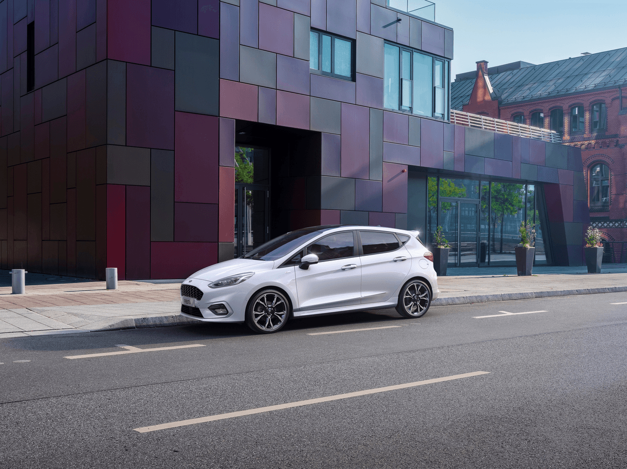 Ford Fiesta MHEV 2020 in frozen white parked