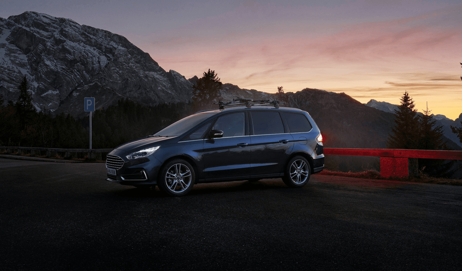 ford_galaxy_hero